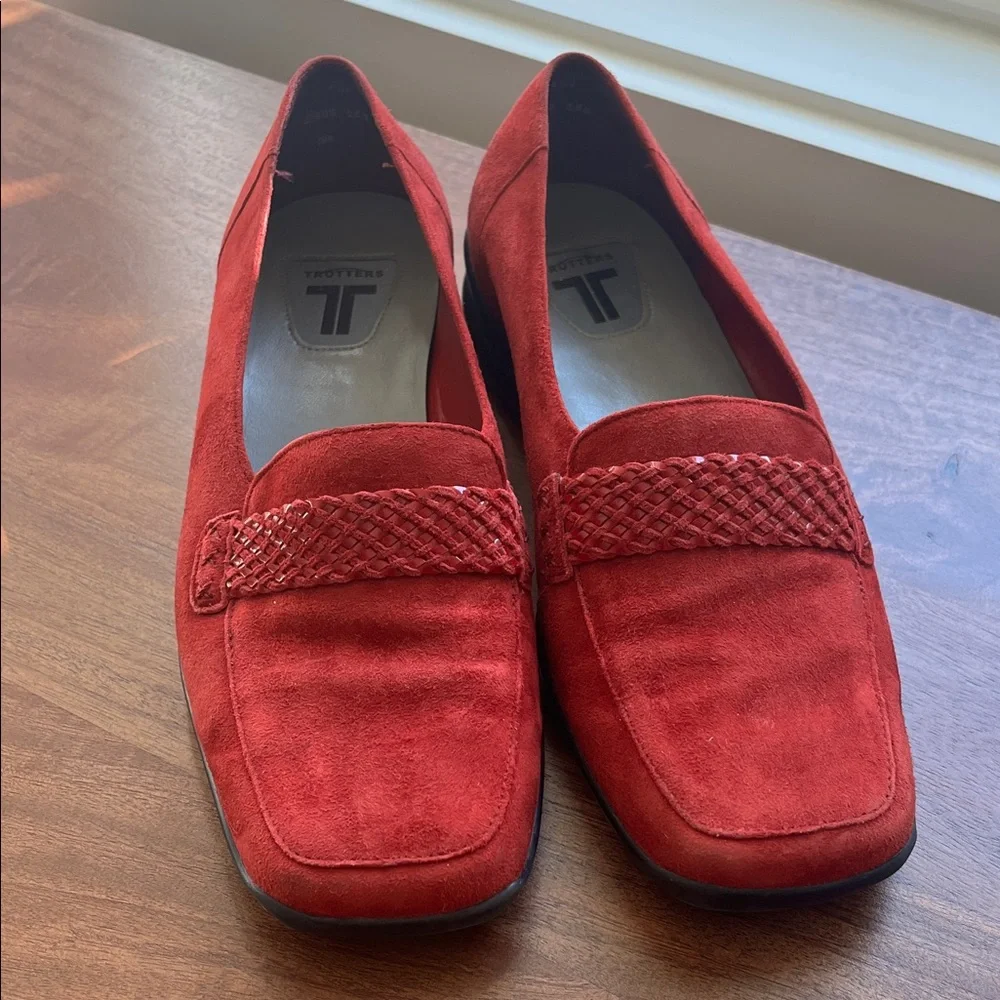 Trotters Red Suede Loafers, 6 1/2 W Boxy, Indie, Old Money, 90s